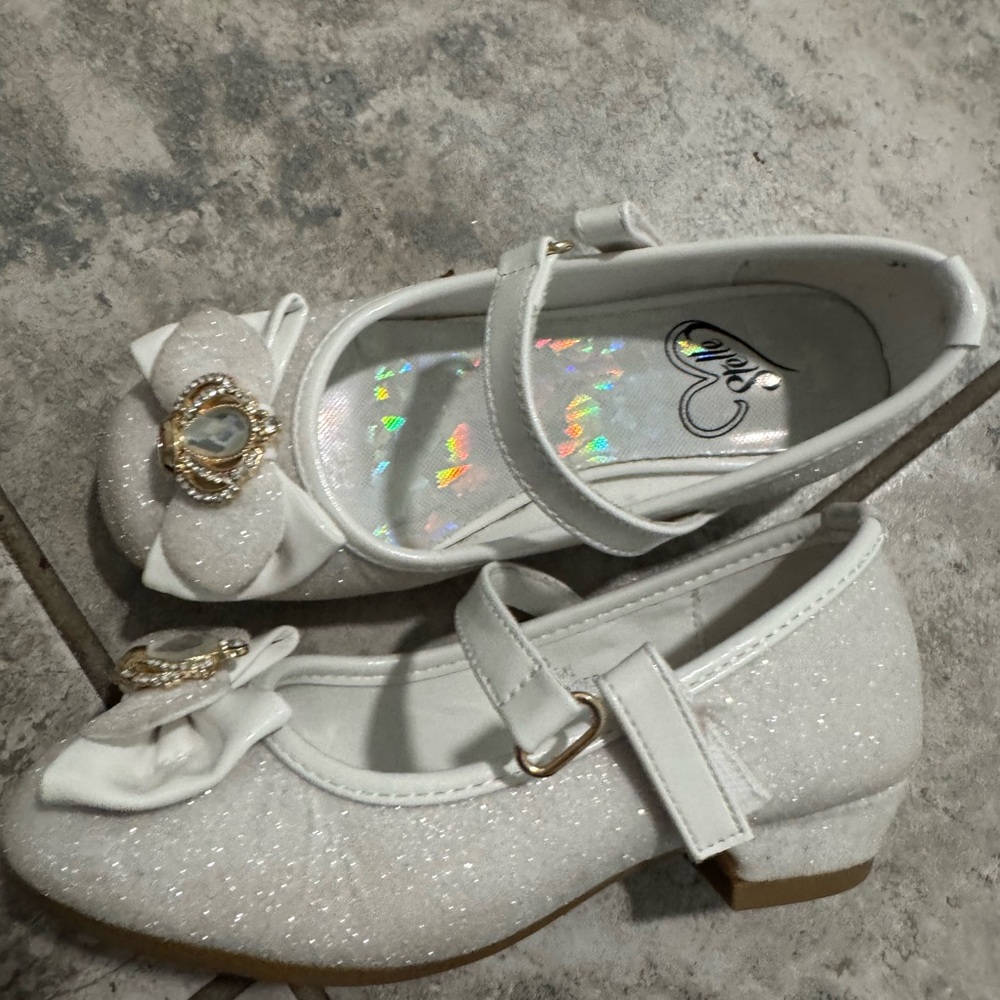 White Glitter Kids Shoes with Bow by Angel size 11